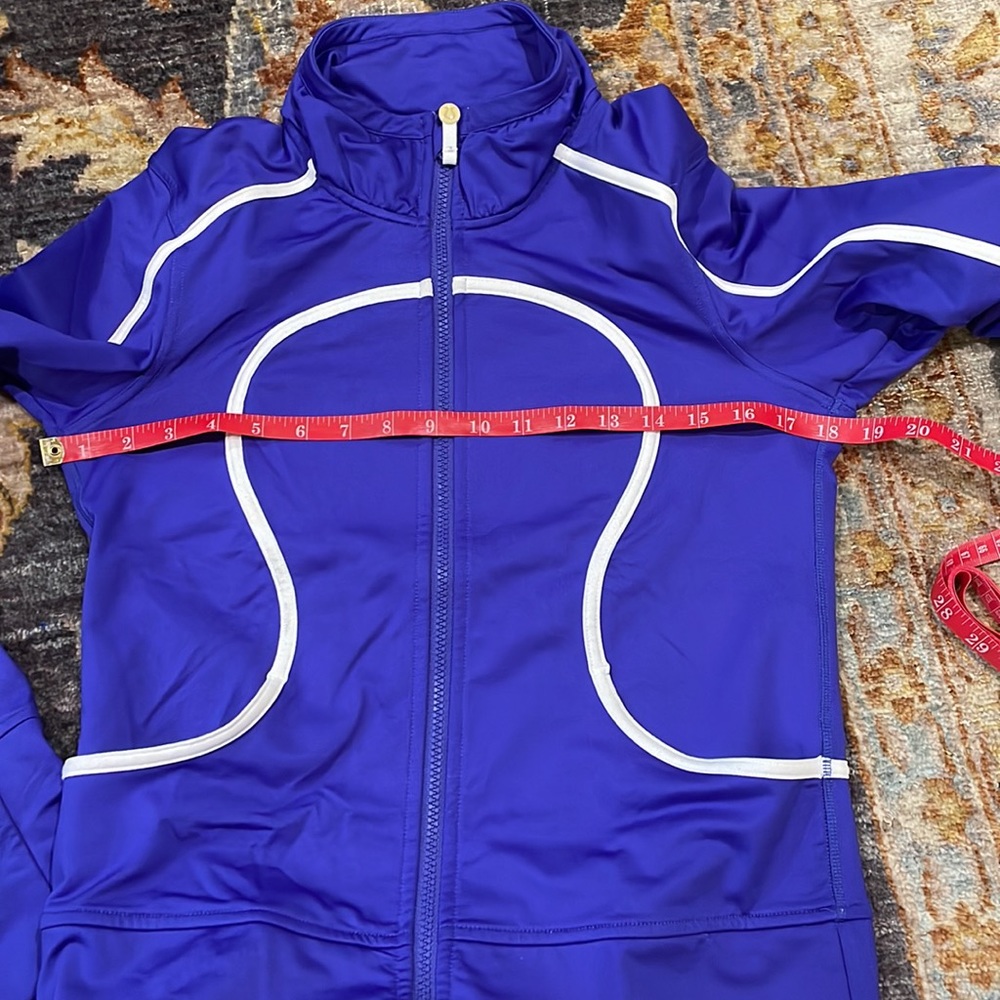 Lulu lemon royal blue zipped jacket - Picture 5 of 7
